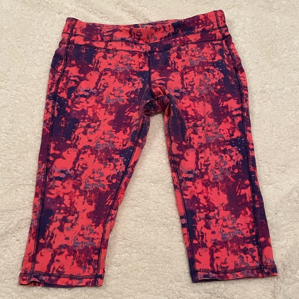DryTEK Capri workout leggings